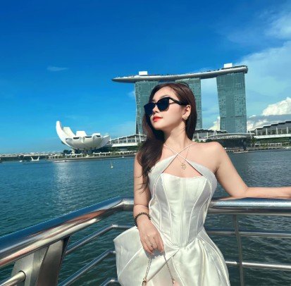 Nét duyên ca sĩ Khánh An – cô gái sở hữu loạt ca khúc cán mốc 38 triệu view